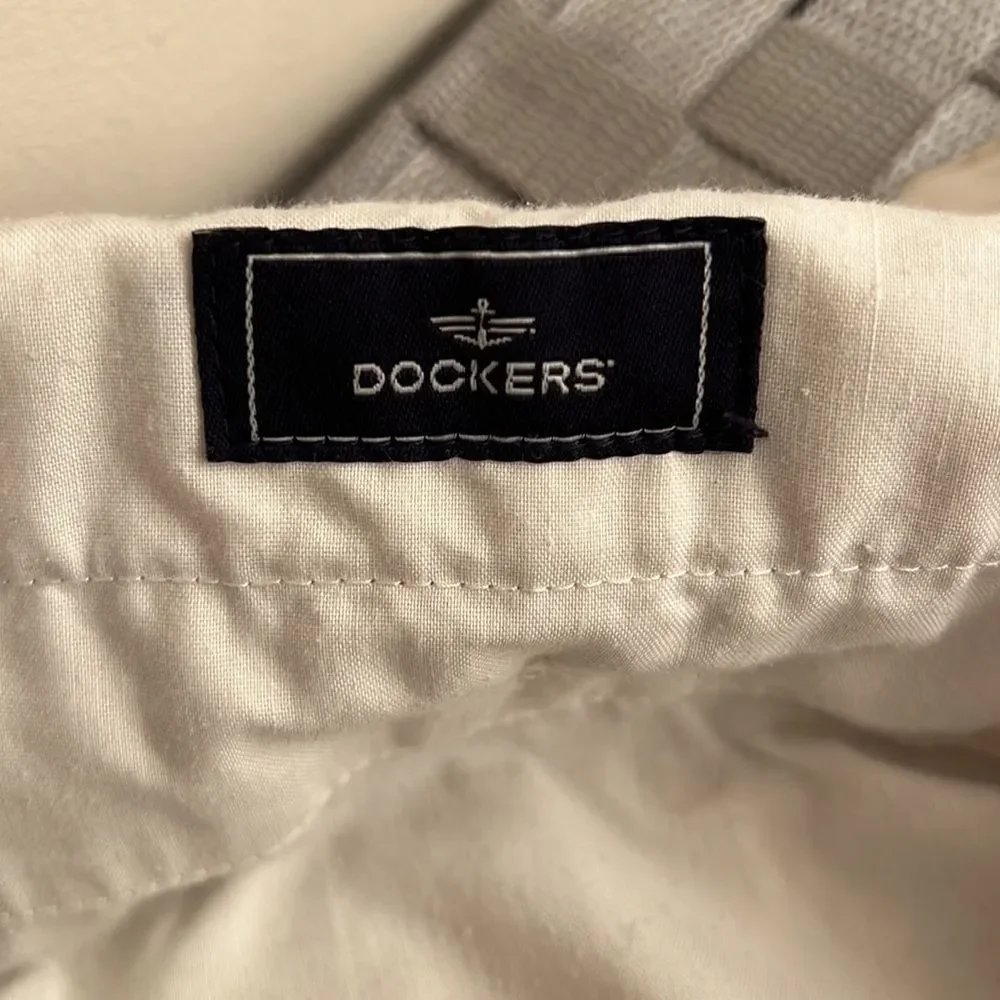 Mens Dockers Relaxed Fit Light Khaki Pants W36 L29